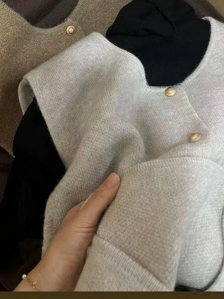 

Новая весенняя женская вязаная жилетка-кардиган в стиле «Маленький аромат» на пуговицах, стандартный крой, верхняя одежда