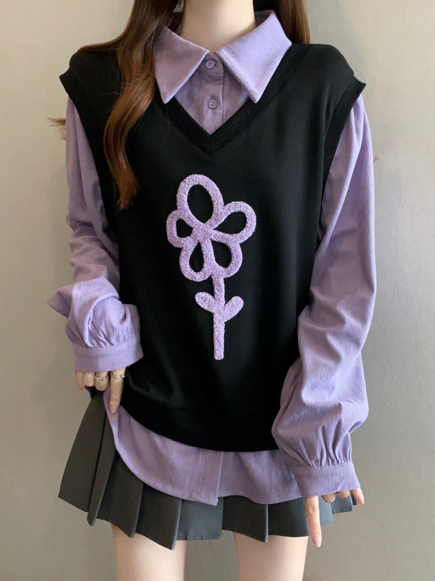 

Long Sleeve Embroidered Neck Shirt Women's Spring Autumn plus Size Patchwork Design Sense Flower Stitching Two-Piece Look