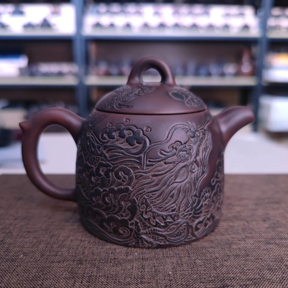 Hand Made China Dragon and Phoenix Nixing Pottery Teapots 210cc Clay Hand Carved Ceramic Tea Pot as Gift