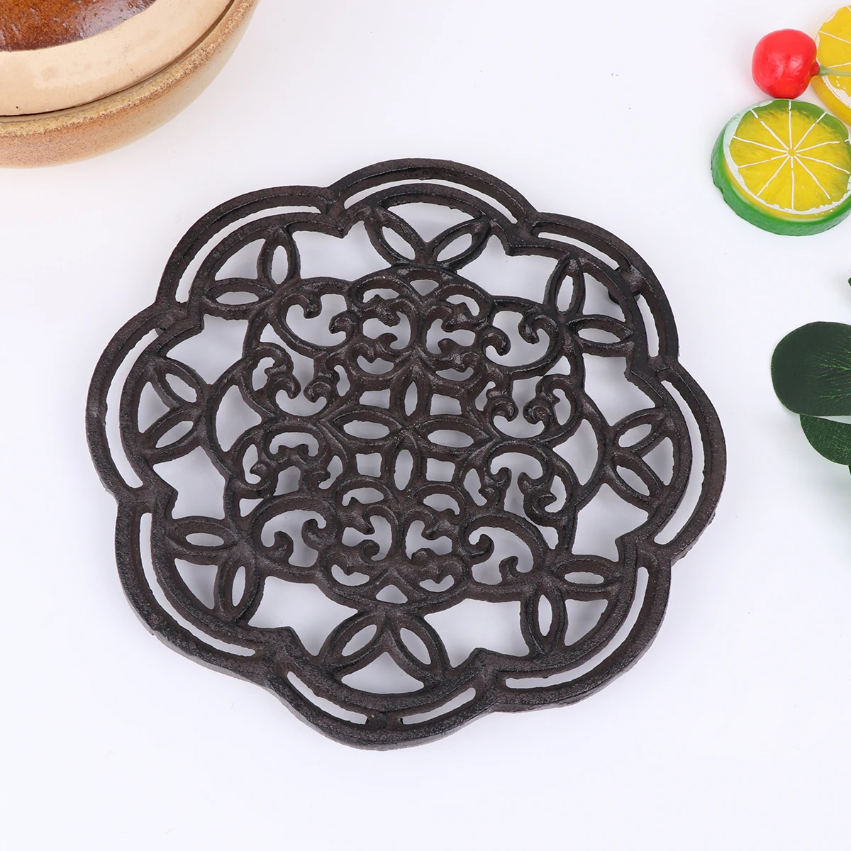 

Thickened Iron Insulation Coasters Heat Resistant Cup Mat Set Kitchen Table Protector Hollow Design Coffee Bench Top for Bowl