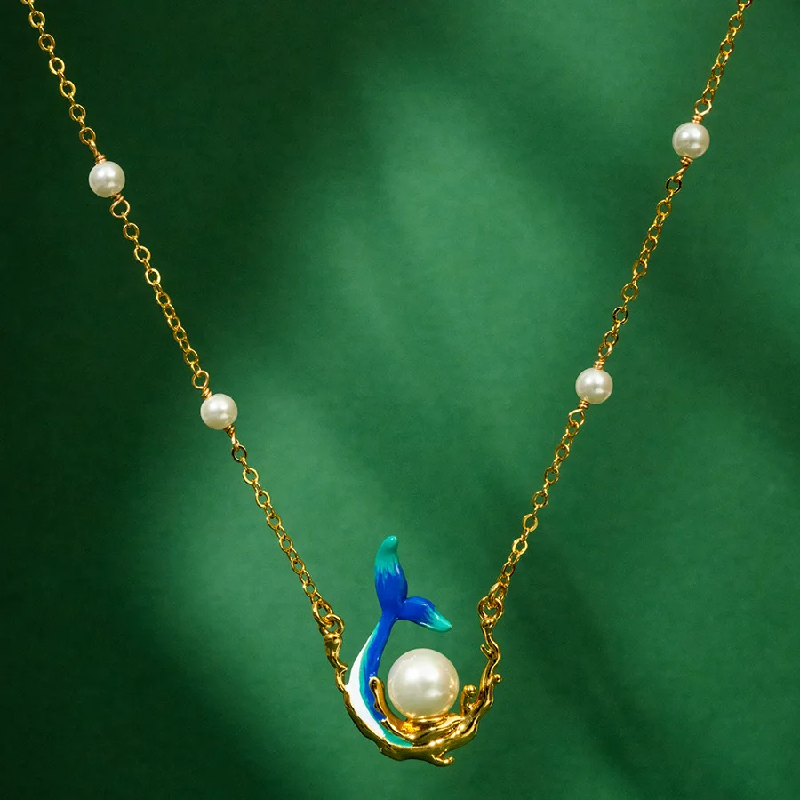 

Trendy Cute Fashionable Enamel Glaze Blue Little Dolphin Whale Pearl Necklace Exquisite Fish Tail Clavicle Necklace Jewelry