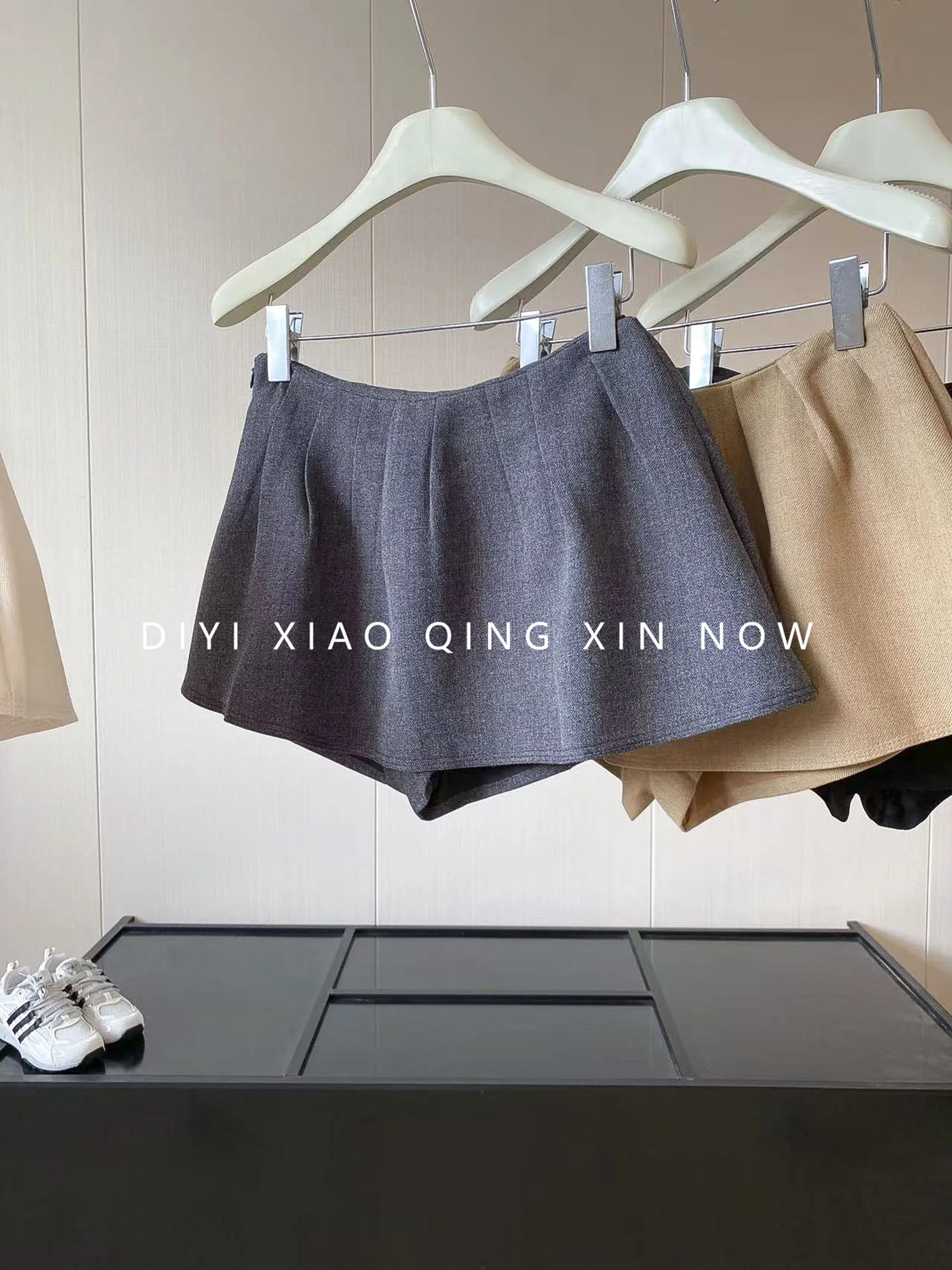 Fall 2026 New Korean Style A-Line  Skirt Women's Design Sensation Versatile Anti-Aging Flower Bud Pleated Skirt College Wind
