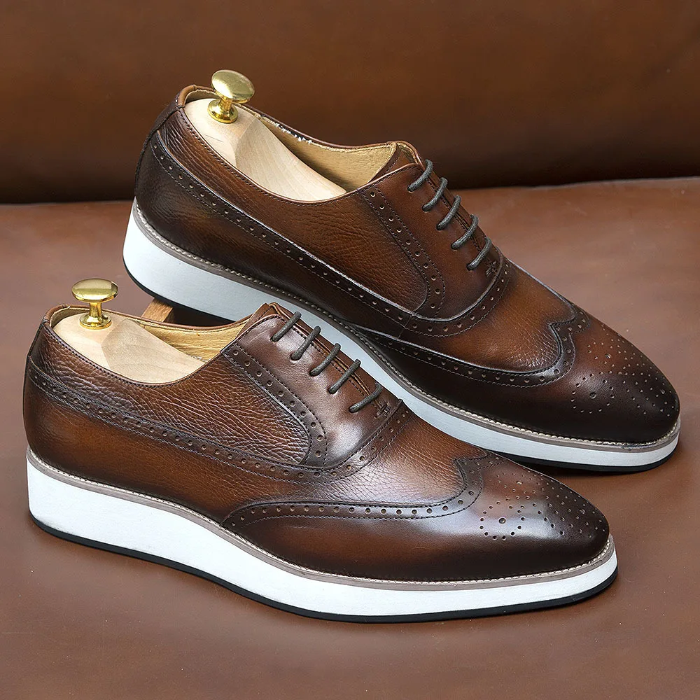 

New Fashion Classic Bloch Carving Casual Leather Suede Men Strap Leather Pointed Point Men's Shoes Thick Soled Shoes Men Loafers