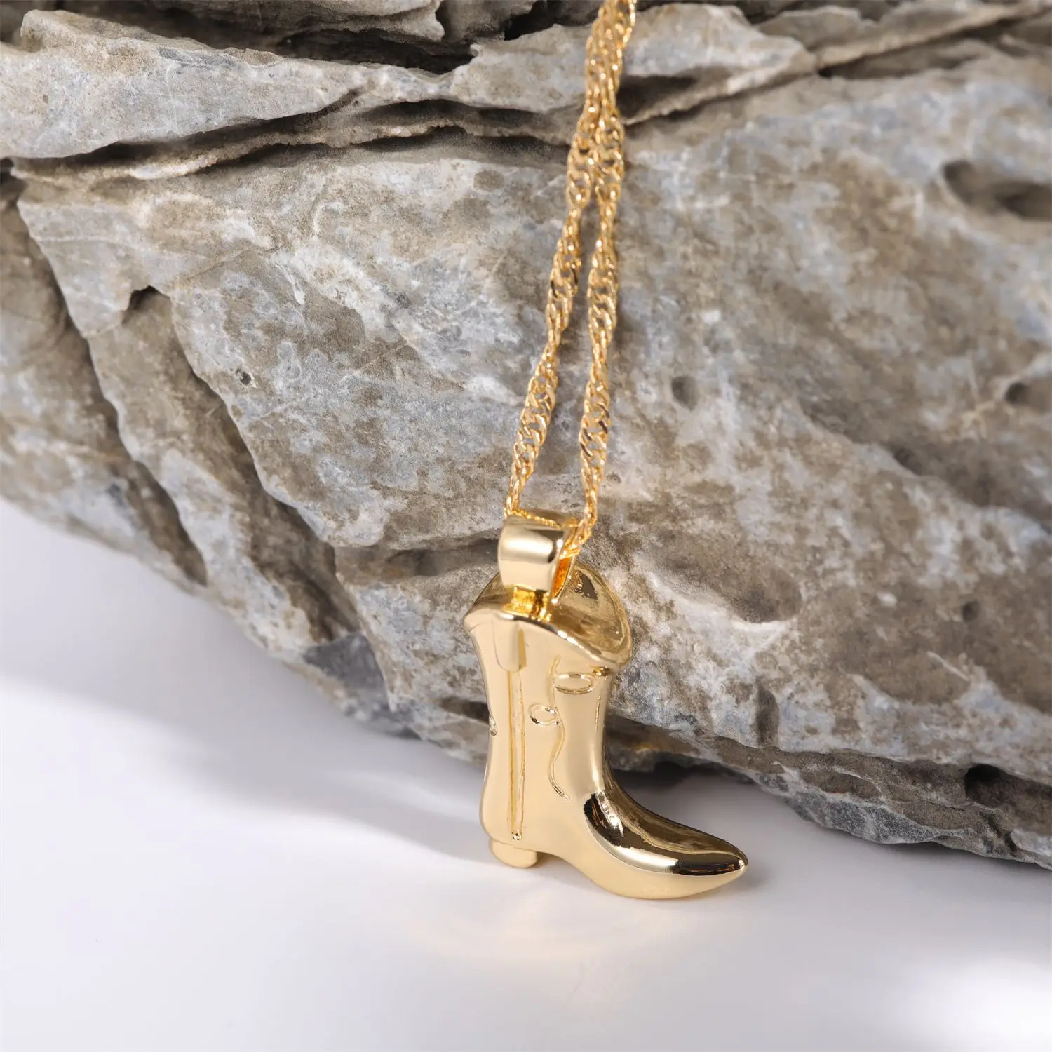 New ins Stainless Steel Western Cowboy Boots Necklace For Women Vintage Shoe Pendant Chain Fashion Jewelry Gift