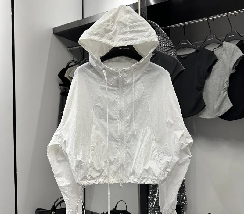 Veste de survêtement courte pour femme, design noir, fouet décontracté, crème solaire, vêtements de rue, tendance de la mode, nouveau, 2024