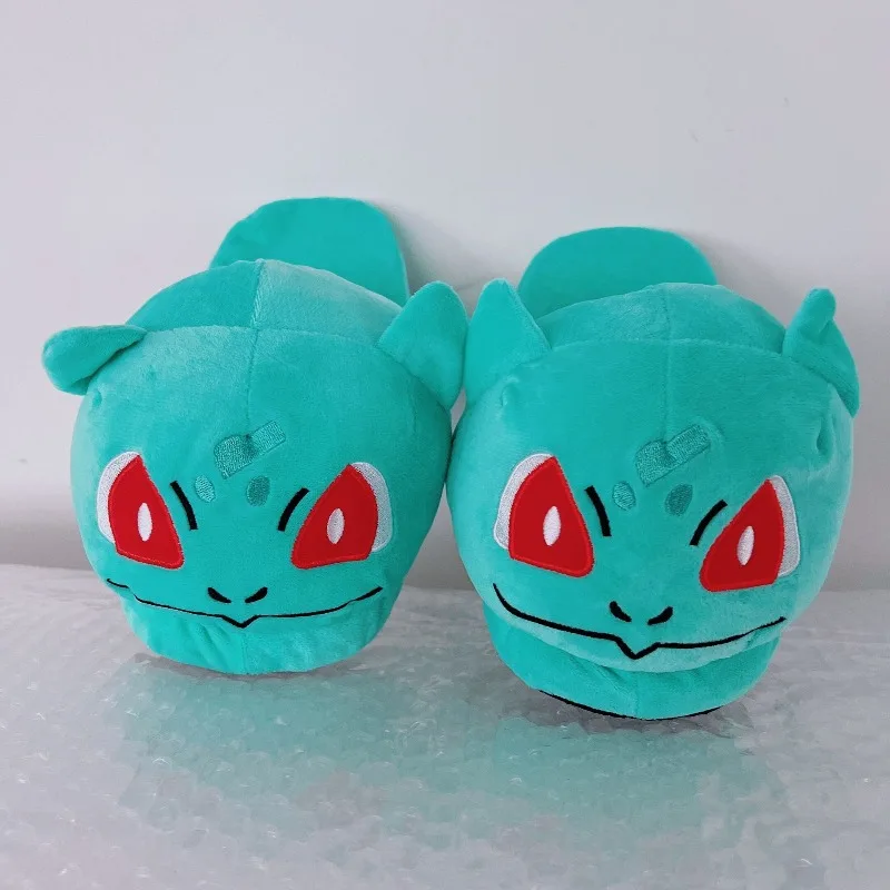 Zapatillas de algodón de felpa de Anime Pokemon Pikachu Snorlax Eevee, zapatos de casa antideslizantes suaves para interiores para parejas, zapatillas Kawaii para hombre y mujer