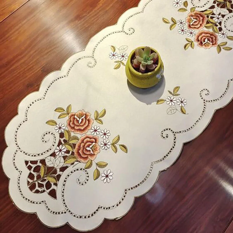 Popular satin Rose flower Embroidery table place mat Christmas wedding pad placemat kitchen Table decoration and accessories