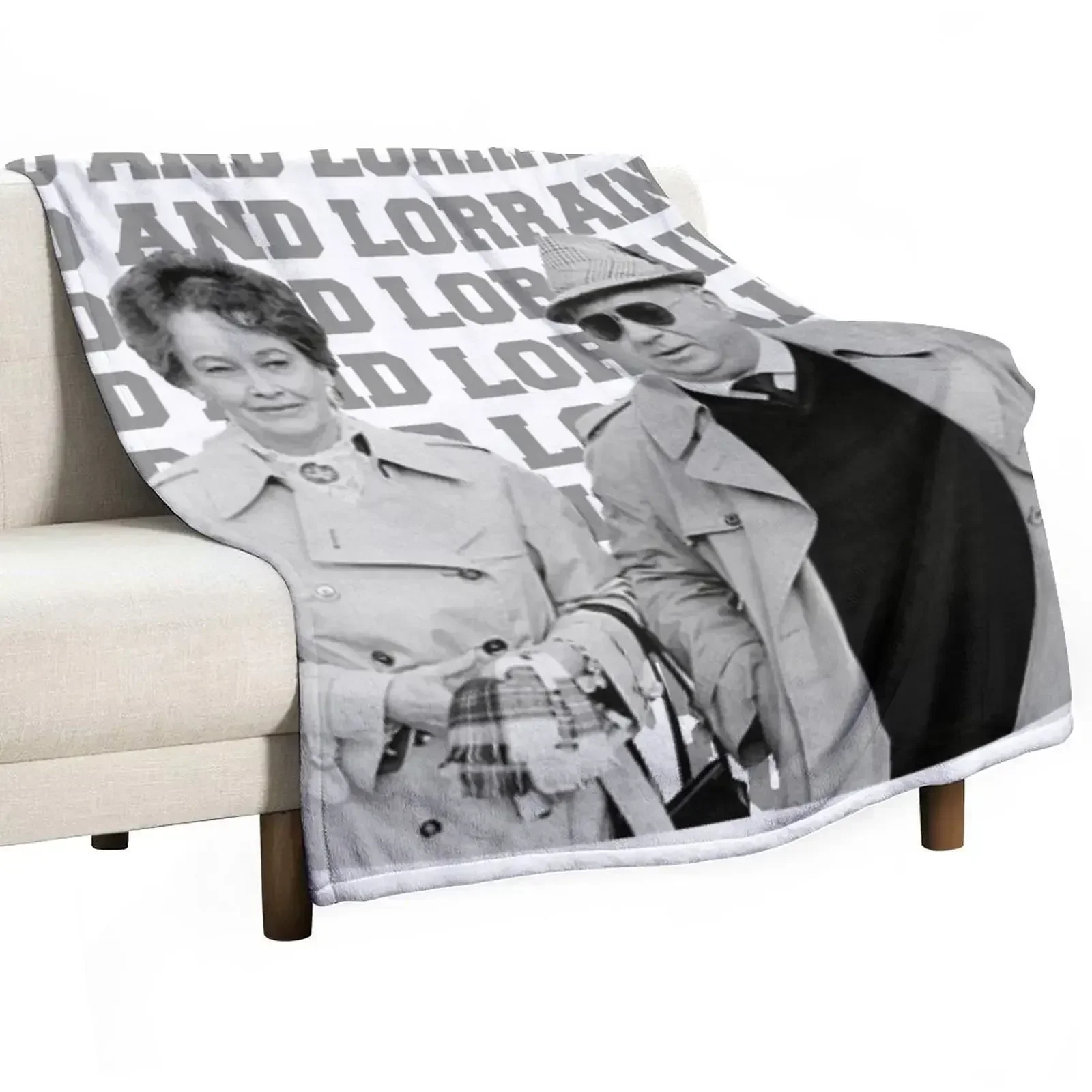 Ed and Lorraine Warren shirt Throw Blanket Fashion Sofas Furry halloween Decoratives Luxury Thicken Blankets