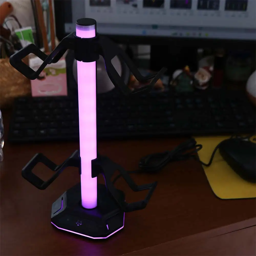 

Черная RGB-подставка для наушников с LED-подсветкой, передачей данных, двумя USB-портами и держателем для контроллера для дома