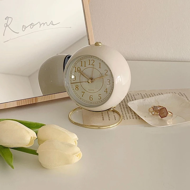 

Alarm Clock Home Decor INS Creative Vintage Desk Clock Silent Pointer Clocks Desk Clock Bedroom Decoration Digital Clock Bedside