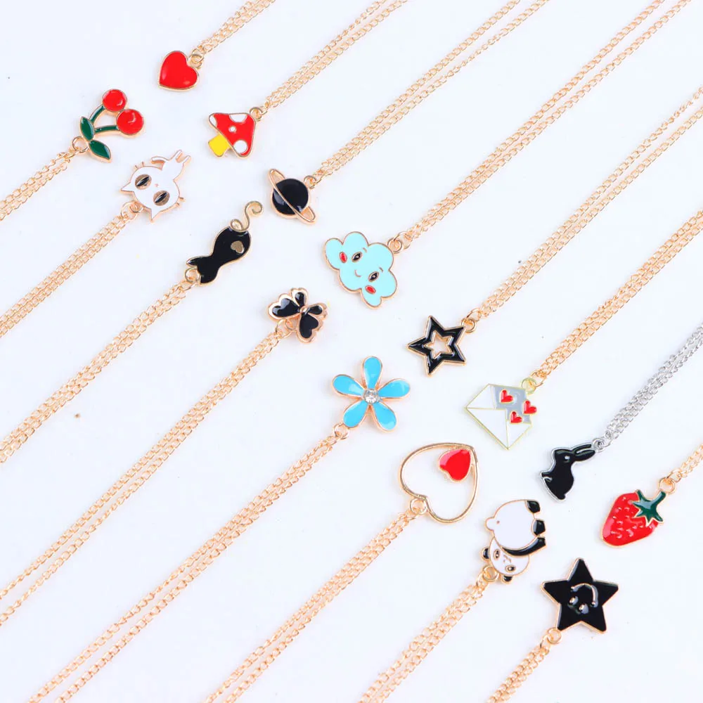 30Pcs/Lot Fashion Simple Fresh Heart Cats Rhinestone Pendant Necklaces For Women Cute Elements Jewelry Party Gifts Accessories