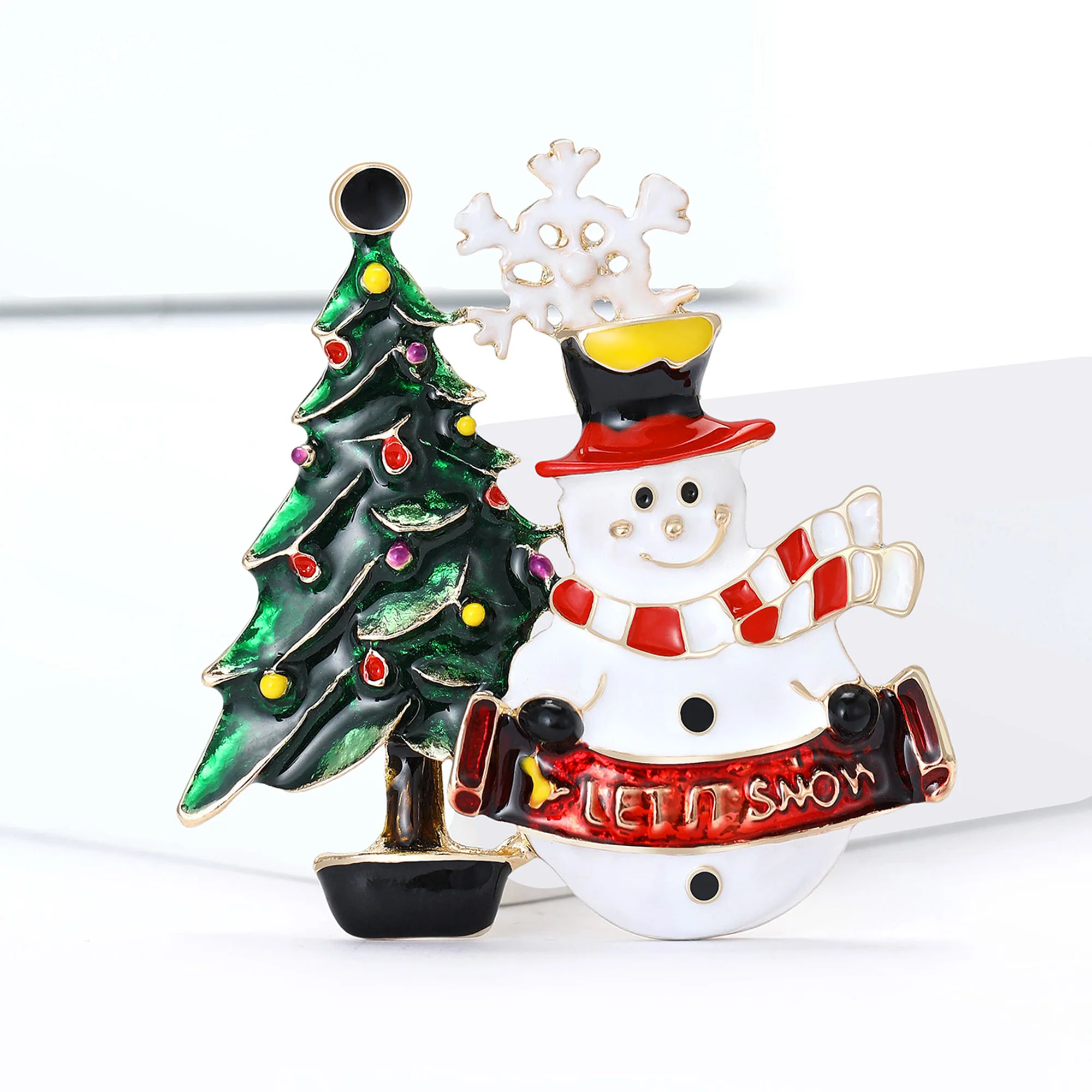 

Christmas Classic Enamel Snowman Brooches for Women Unisex Tree Pin Event Party New Fashion Gifts Decoration Clothes Accessories