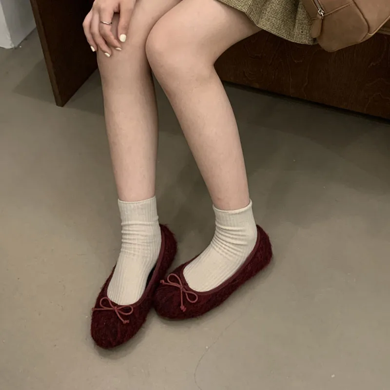 الشتاء الخريف أفخم الأزياء فراشة عقدة السيدات الشقق الأحذية الإناث الأحذية الدافئة الانزلاق على النساء الباليه الشقق مع أحذية الفراء