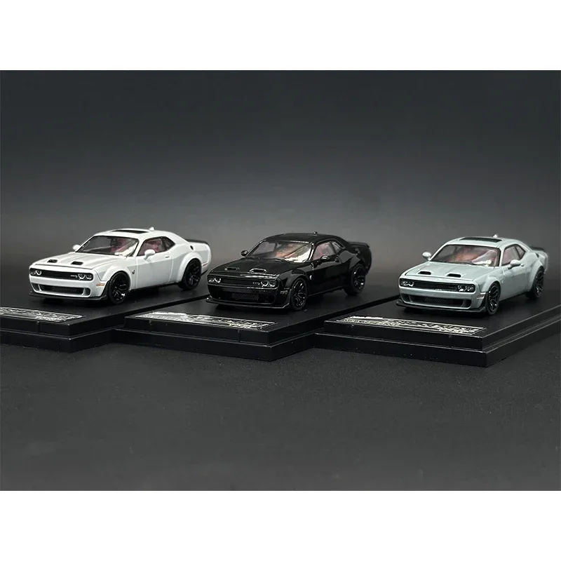 SH 1:64 SRT Hellcat White Blck Cement Grey Opened Hood Diecast Diorama Car Model Collection  toy car cars