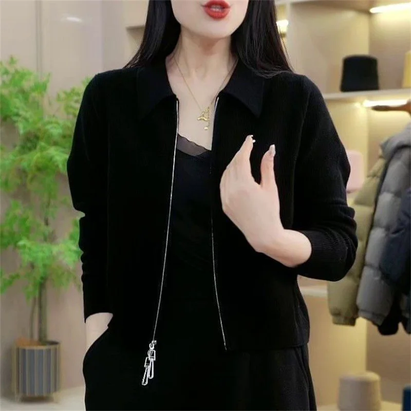 Spring Autumn Women High End Fashion Style Casual Short Knitted Cardigan Sweater 2024 Spring New Korean Edition Versatile Outer