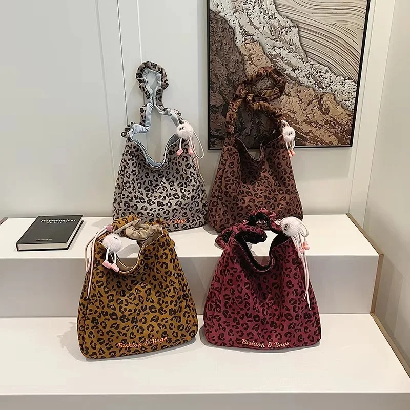 Bolso de mano de hilo de coser para mujer, bandolera de leopardo de gran capacidad, versátil, tendencia, gran oferta, 2024