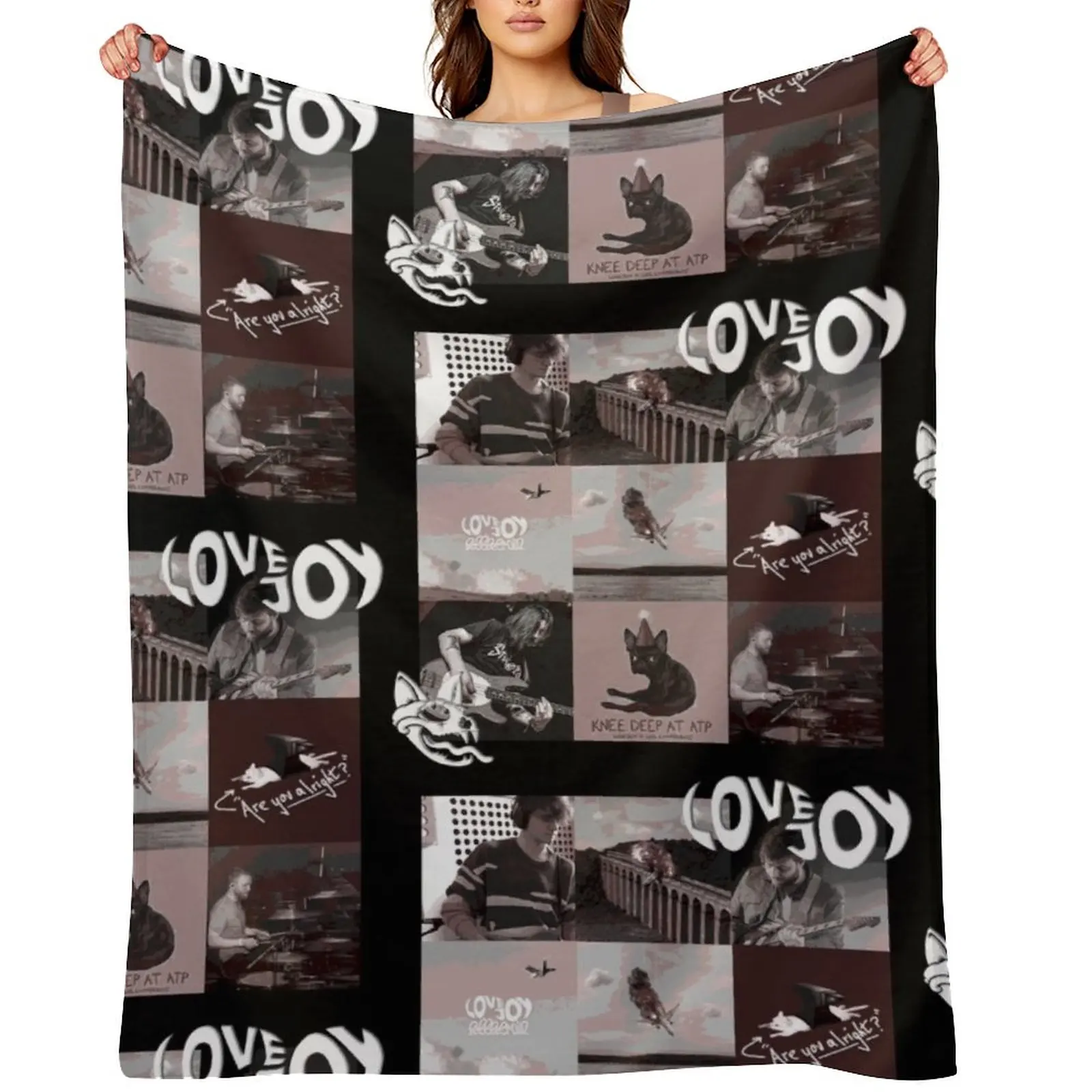 

Lovejoy Design Throw Blanket for babies manga Luxury Designer Blankets