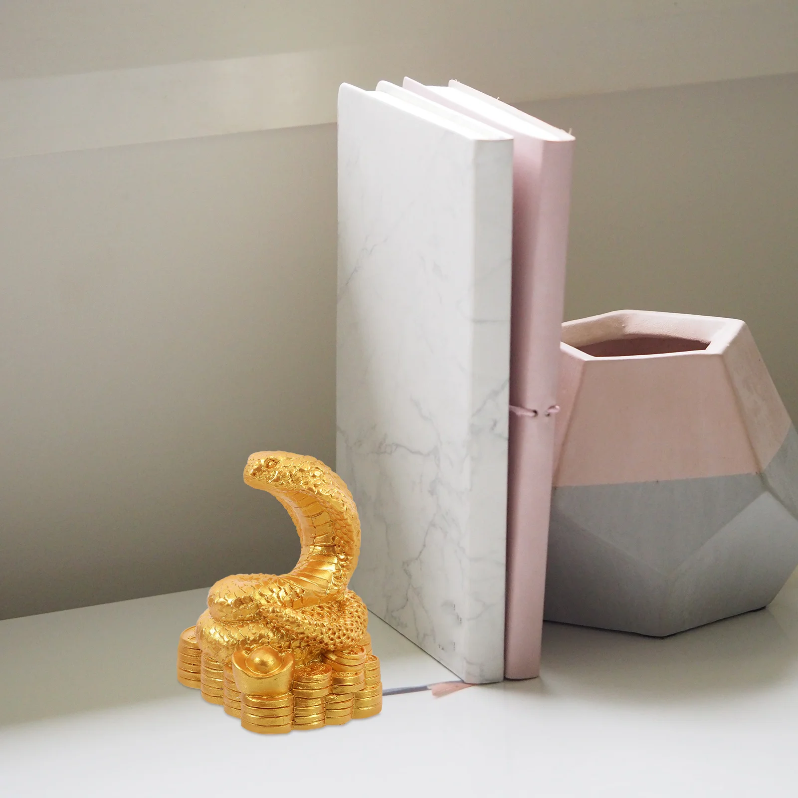 

Resin Snake Sculpture Desktop Lifelike Outdoor Decoration Garden Resin Statue Elegant Tabletop Ornament Vivid Snake Figurines