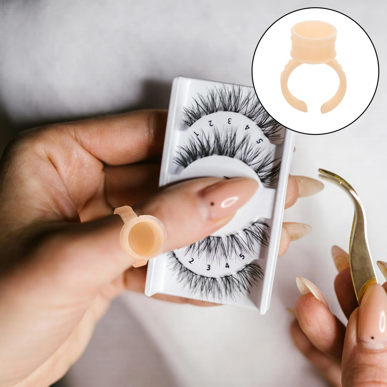 

800Pcs Silicone Glue Rings Lash Extension Holder Eyelash Glue Cup Pigment Ring Cups Tattooing Ink Cup Pigment Rings