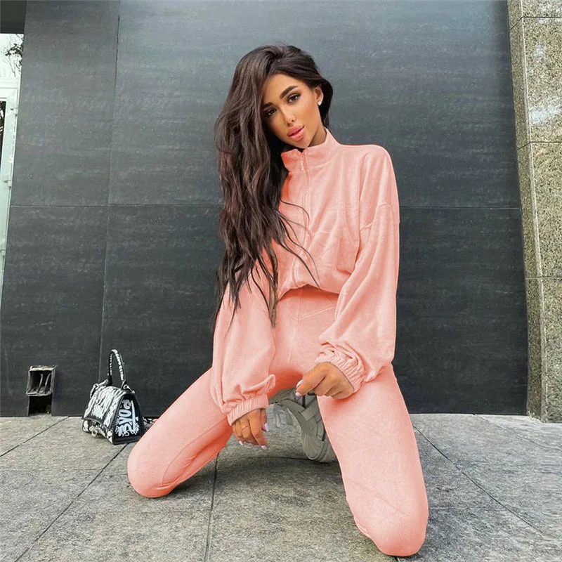2024 and American Style Half Hoodie Pant Suit Autumn and Winter New Slimming Fleece Three-piece Fashion Movement Female Coat