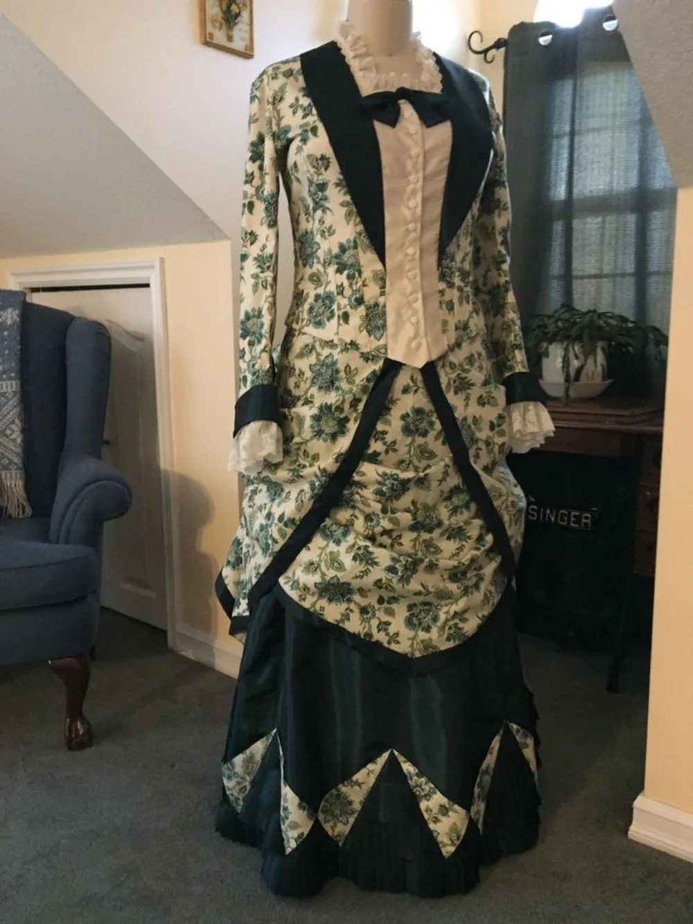 

Historical Gilded Age Costume Victorian Edwardian Duchess Visiting Bustle Dress Elizabethan Queen Tea Party Ball Gown Theatre