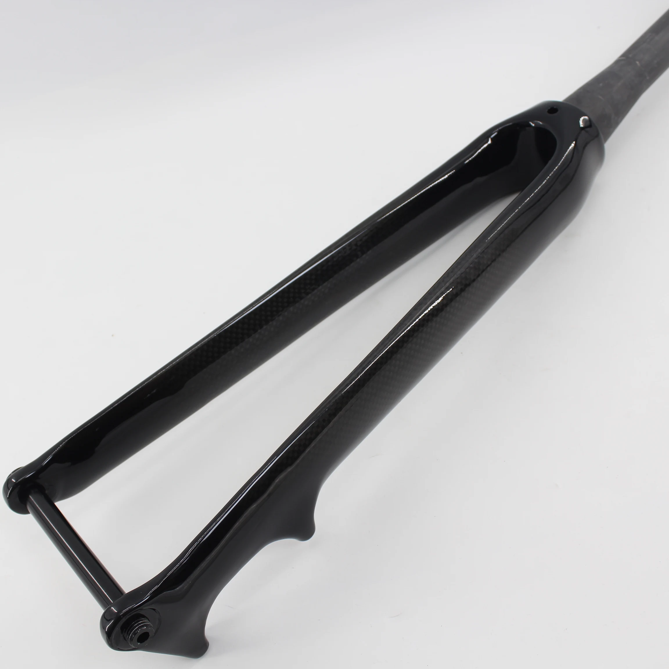 

Новая 700C 3K полностью углеродное волокно с фиксированной передачей, дорожная велосипедная вилка, сквозная ось, коническая трубка, передняя вилка дискового тормоза