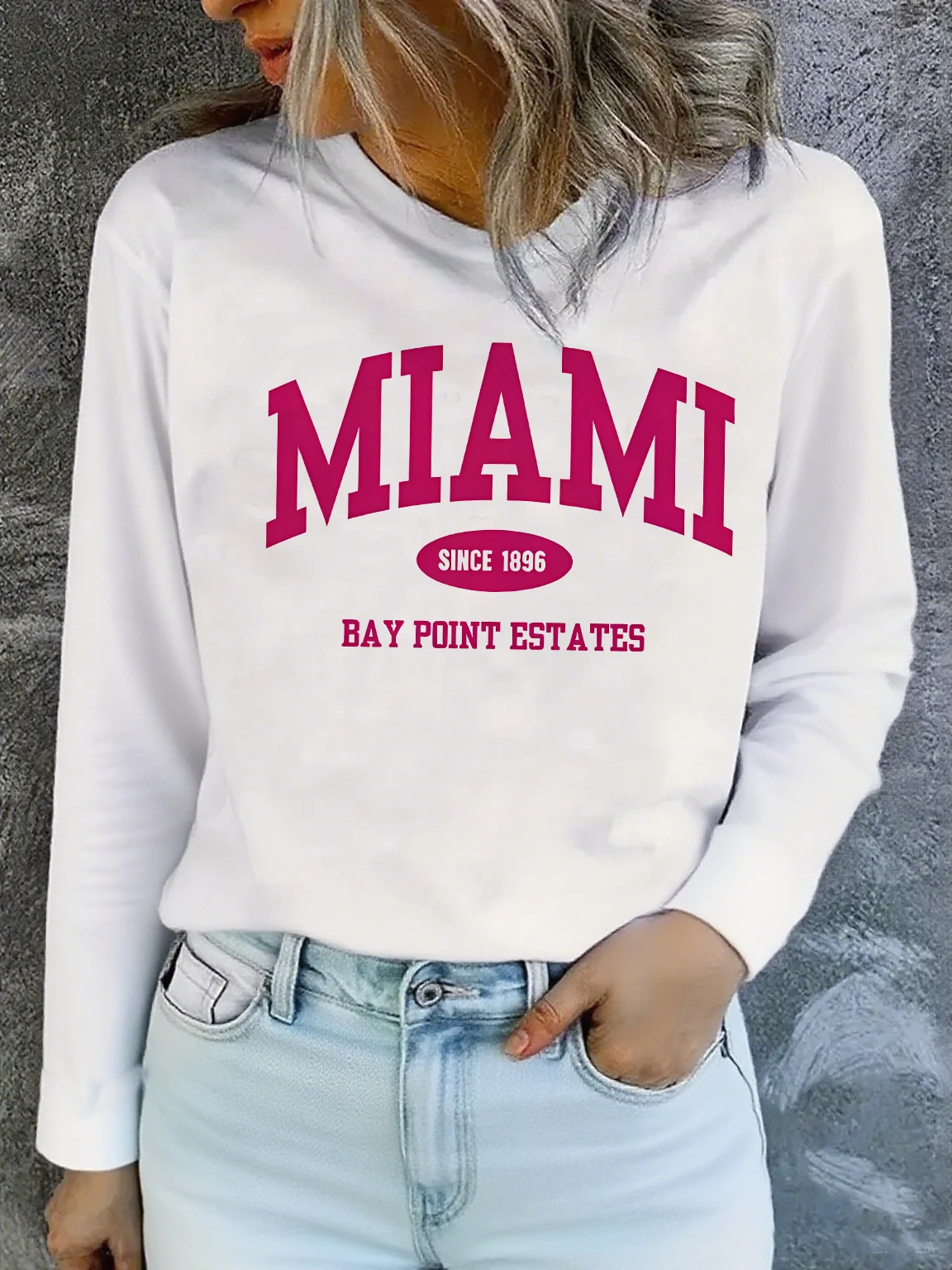 أزياء MIAMI إلكتروني طباعة الخريف الشتاء الجرافيك تي شيرت المرأة عارضة طويلة الأكمام تي شيرت طاقم الرقبة أعلى المحملة التي شيرت