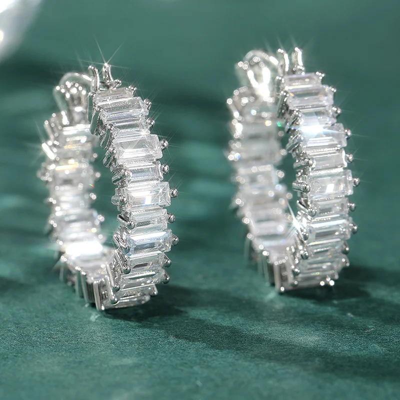 Modische Damen-Ohrringe, glänzende synthetische Zirkonia-Ohrringe, Damen-Verlobungsohrringe, täglicher eleganter Schmuck