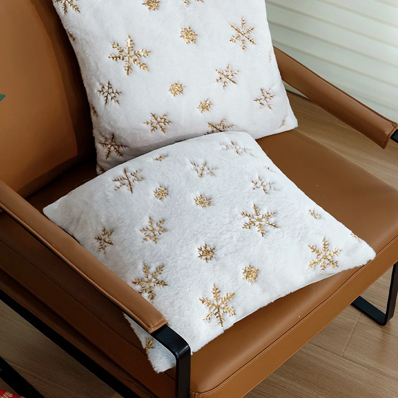 Cushion Cover 1pc Christmas Gold Snowflake Faux Fur Cozy For Sofa Home Decoration Christmas Decorative Pillow Cover No Filler