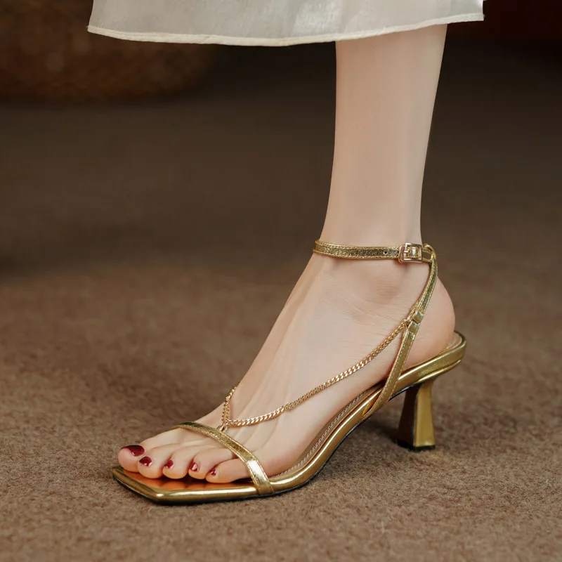 

2015 Super Beautiful Gold One-word with Open-toe Stilettos Chain French Open-toed Women's Sandals