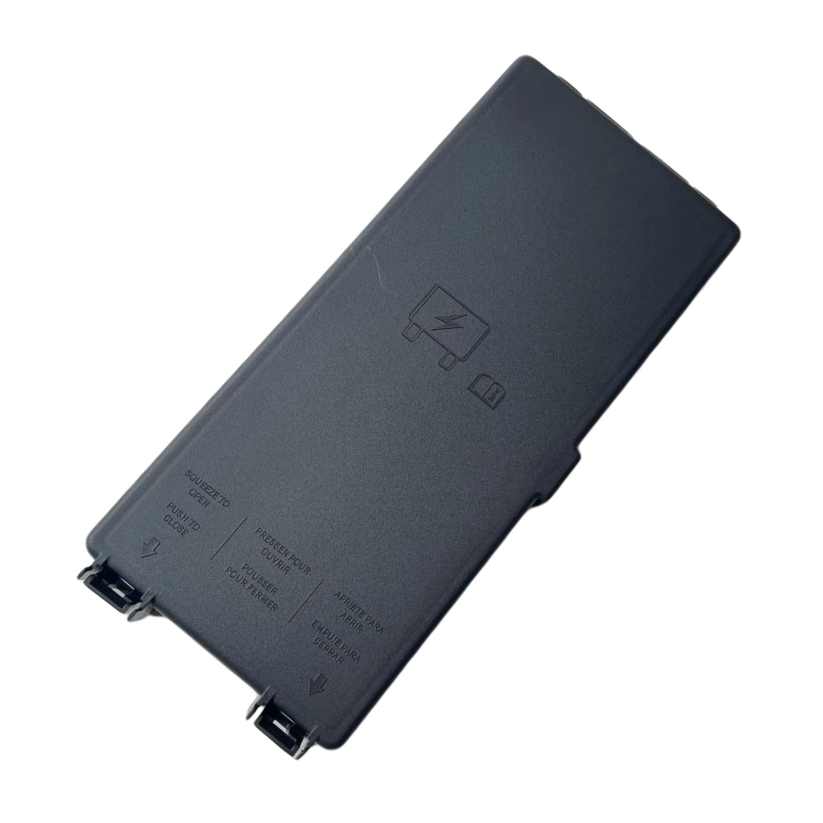 

Fuse Box Cover Plastic Replacement Parts 68002786AA For DODGE For RAM 2500 & 3500 2006-2010 WITH 6.7L DIESEL ENGINE