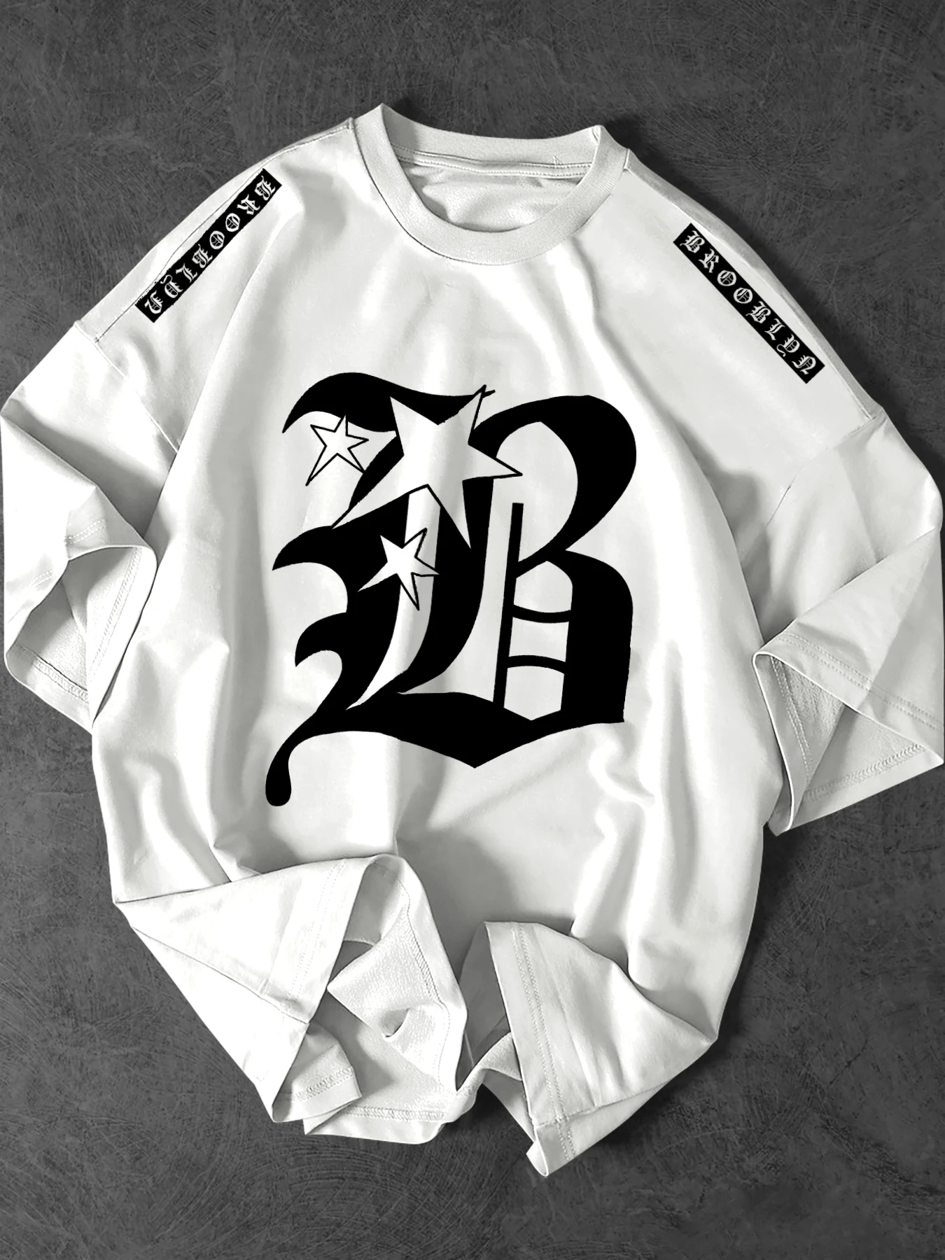 Vintage B Initial Urban Street Graphic T-Shirt