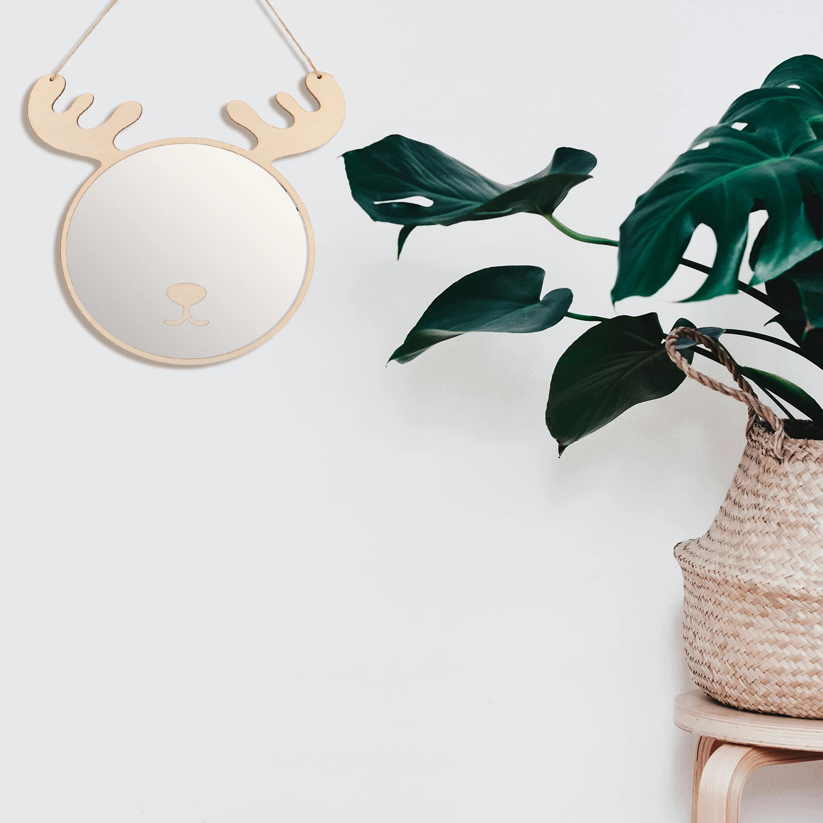 

Cute Antler For Room Wall Decor Nordic Style Wooden Hanging Home Decoration Small Portable Craft Deer Home Decorations