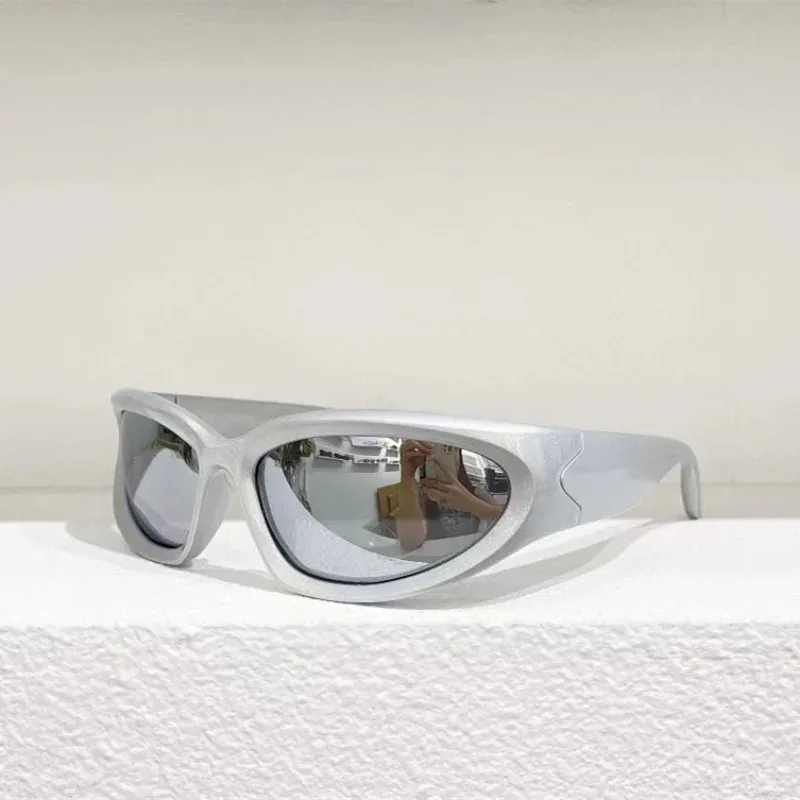 Luxury Y2K Sports Punk Sunglasses Women Anti-UV Goggle Men Luxury Brand Sun Glasses UV400 Mirror Fashion Eyewear view 3