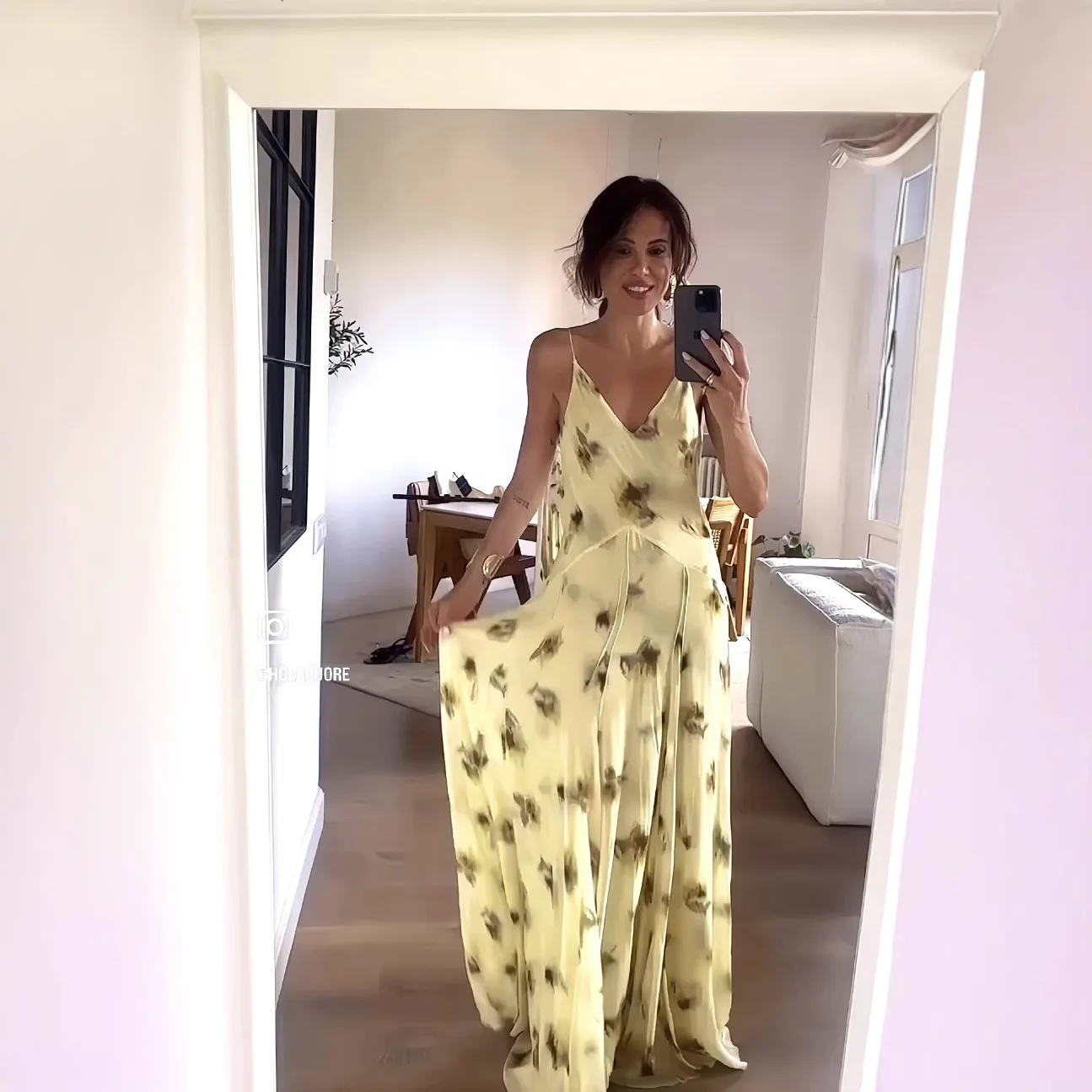 

Women's French Casual Style Printed V-Neck Sleeveless Strap Long Dress Yellow Dress With Print V Neck Design For Summer 8O97