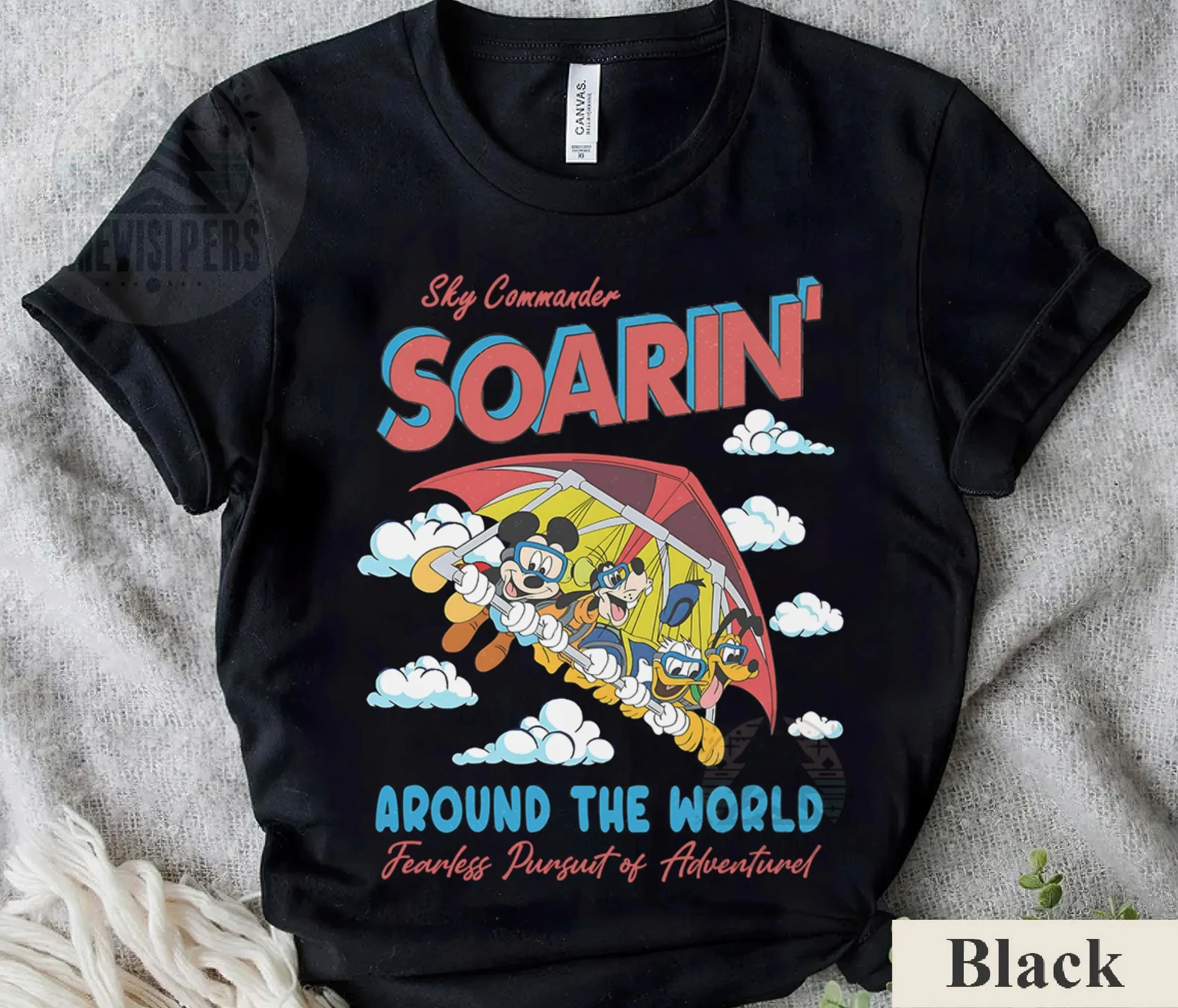 Camiseta deportiva para mujer, camiseta deportiva con estampado de dibujos animados de Disney Mickey y Pluto en Red Glider Sky Commander Soarin Adventure