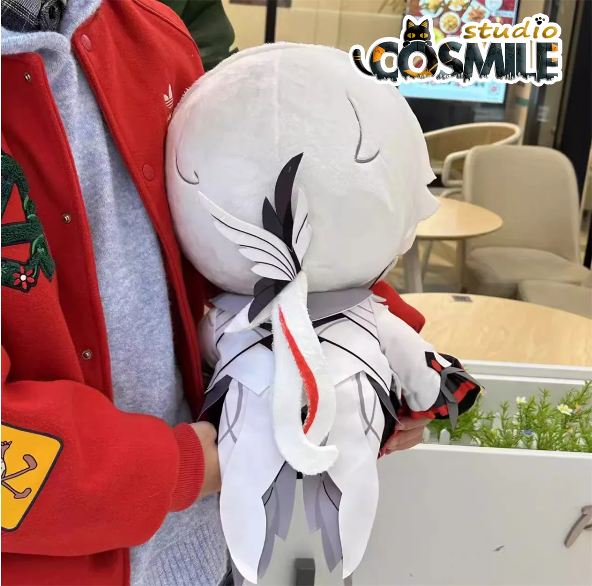 Genshin Impact Peruere  Sigurルри Utilizcoーレ Nakon Allahjino hij Knave Fatui Gevulde Plushie 40cm Pluche Zittende Pop Lichaamskleding Cadeau MT May