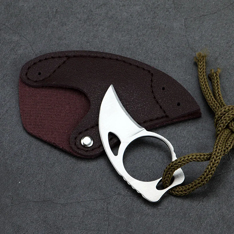 Necklace Knife Port…