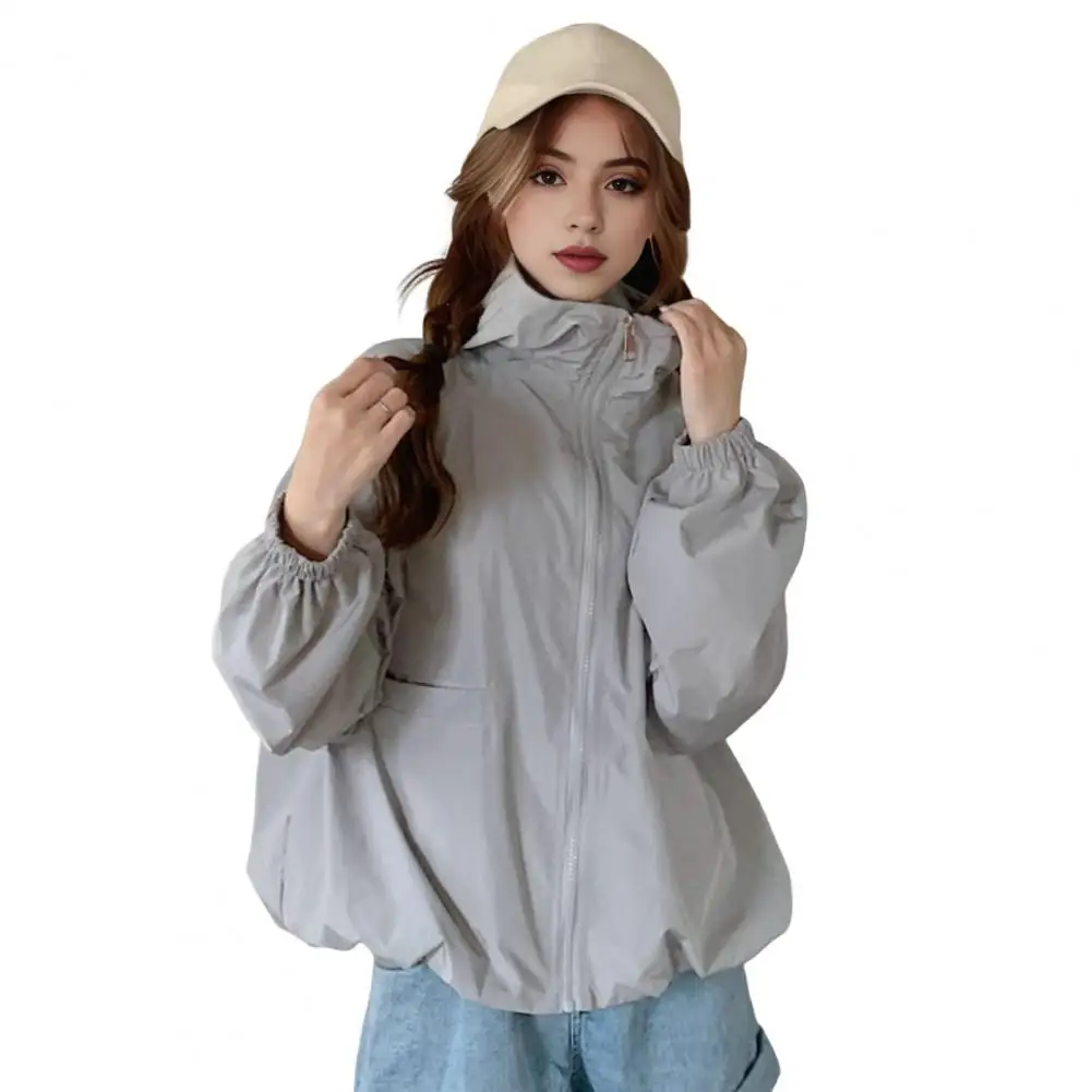 

Women Short Jacket Hooded Zip-up Coat with Pockets for Fall Spring Outdoor Travel Loose Long Sleeve Jacket