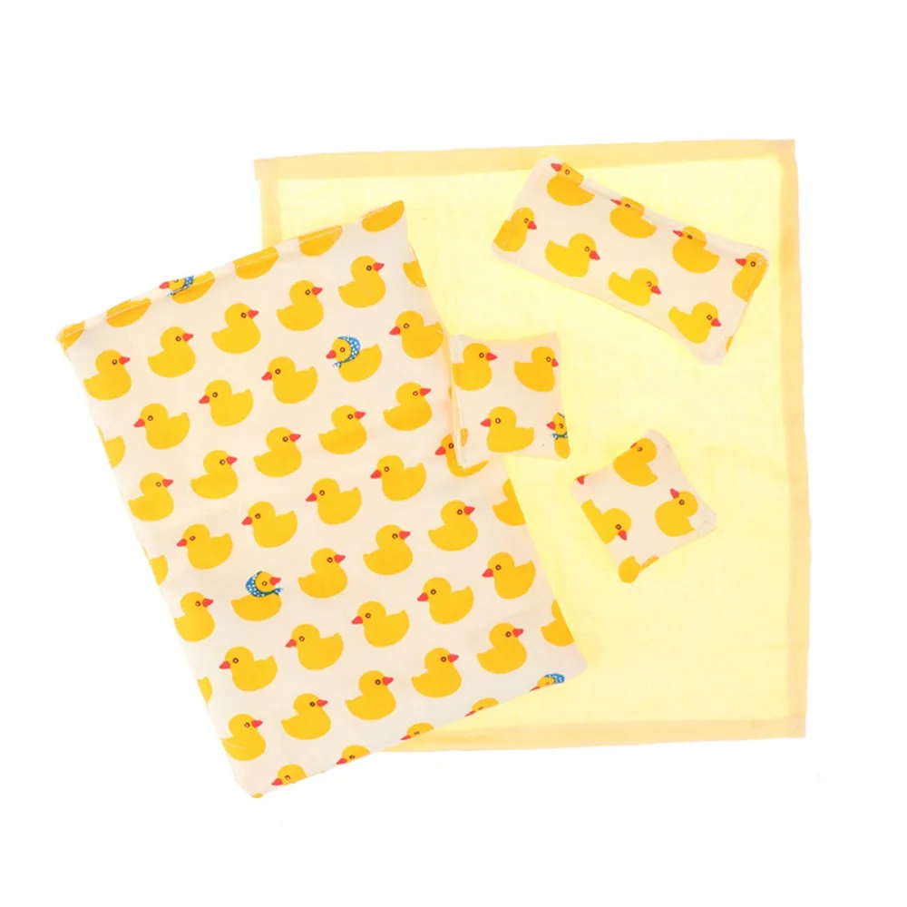 

Набор из пяти предметов, милое спальное одеяло для кукольного домика, простыня, миниатюрный кукольный домик, миниатюрная кровать, подушка, одеяло, 20 см, постельное белье