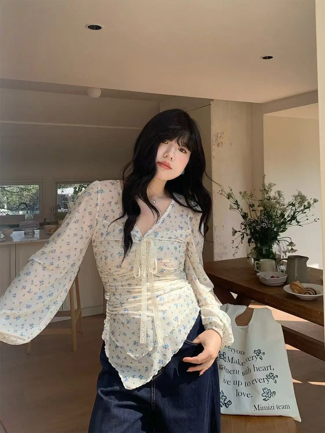 

Floral Long-sleeved T-shirt Women's 2026 New Lace-up Irregular Hem Pleated Waist Top