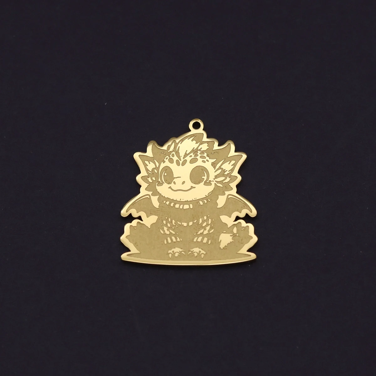 2pcs Stainless Steel Cute Sitting Winged Dragon Pendant Fashion Cartoon Animal Charm For diy Necklace Keychain Jewelry Making
