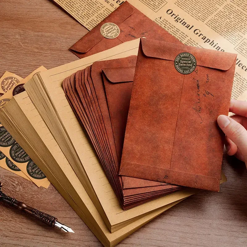 10pcs Kraft Paper Envelopes Vintage Letter Pads Cover DIY Wedding Party Invitation Cards Message Notes Paper Bag Office Supplies