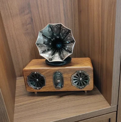 

Retro Mini Wireless Bluetooth Speaker High Value Home Audio with Heavy Bass U Disk Support Small Size Portable Radio