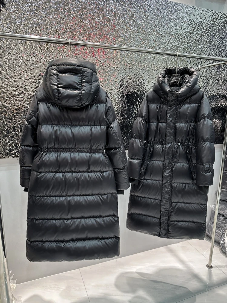 سترة نسائية طويلة للغاية بغطاء للرأس لشتاء 2025، معطف منتفخ سميك للغاية ببطة بيضاء 90%، سترة دافئة منفوشة باللون الأسود اللامع #5
