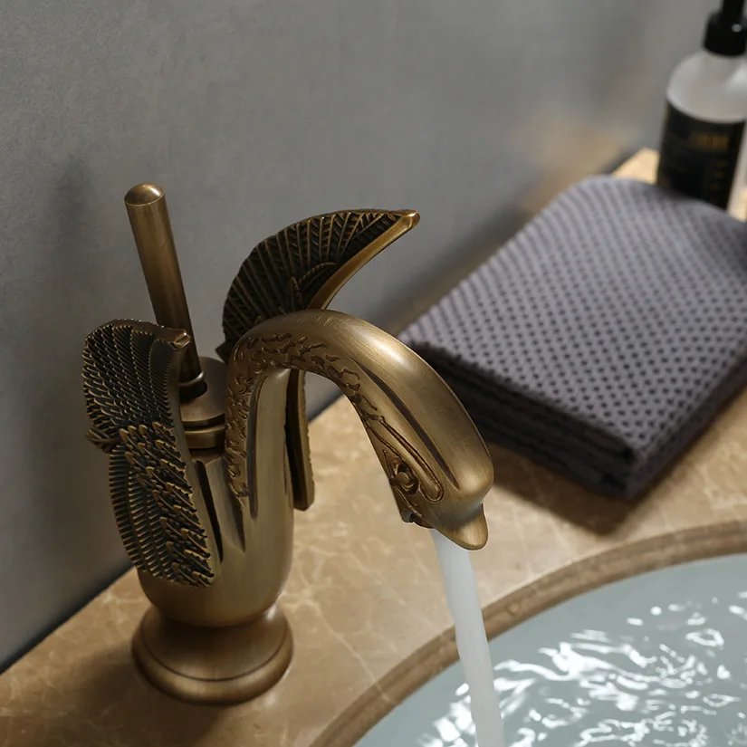 European swan gold hot and cold basin faucet bathroom retro painted antique chrome mixed water faucet brass