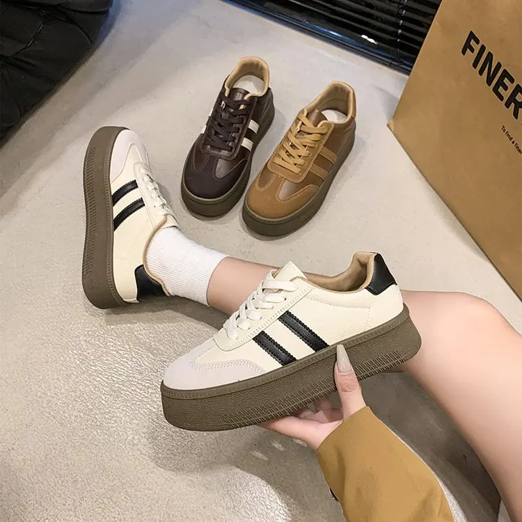 Women's 2024 Autumn New Spring and Autumn White Shoes Female Explosion Thick Sole Casual Board Shoes