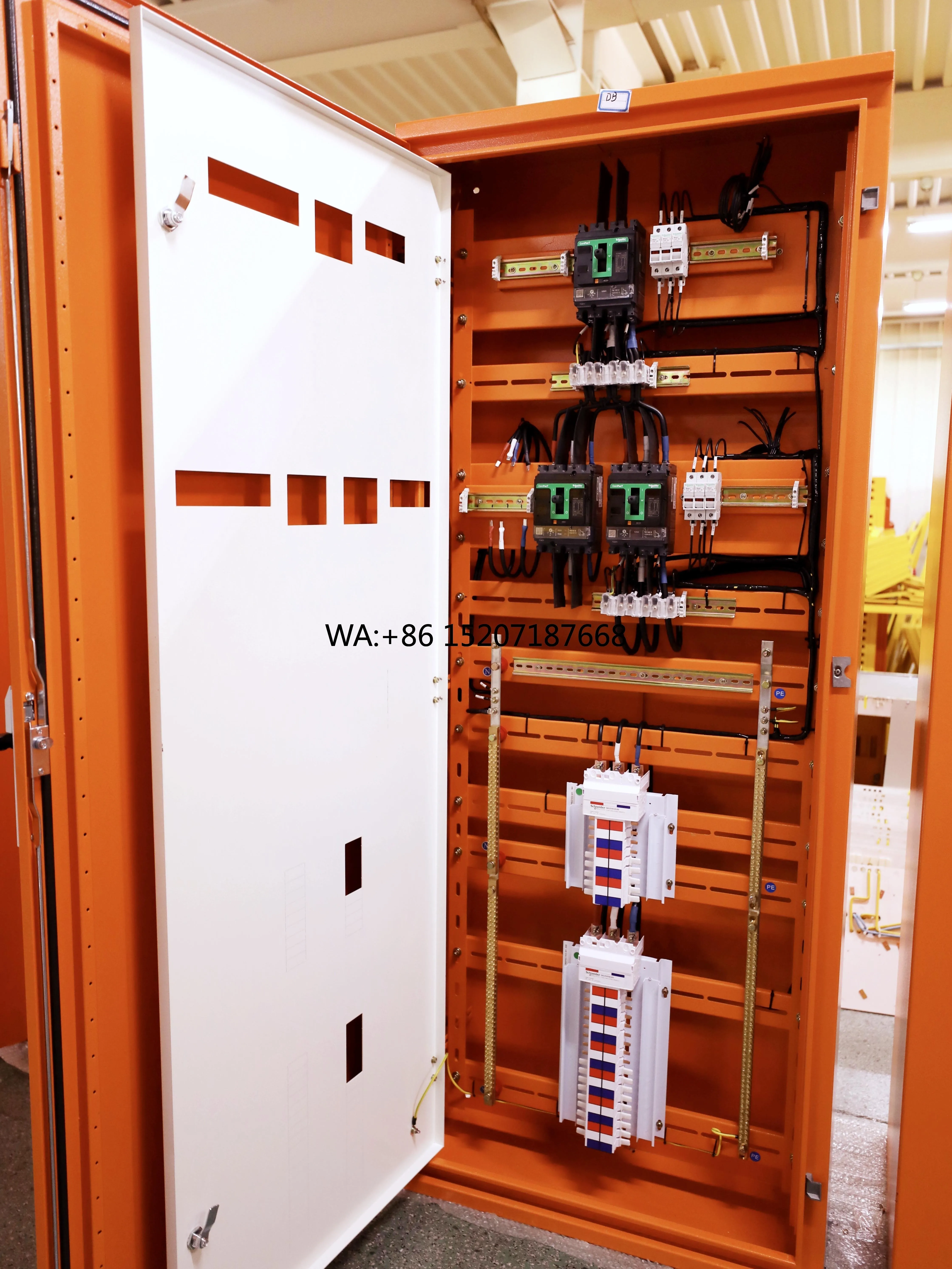 Mounted Electrical Distribution Cabinet AS/NZS 61439 Australian Standard Solar Power System 3 Phase IP66 Wall