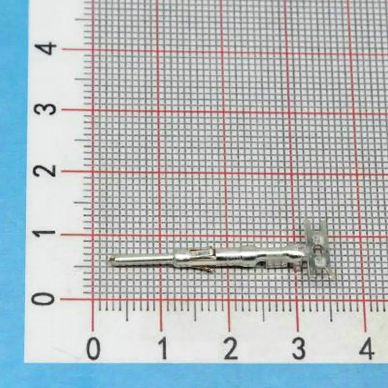 100PCS original 132000-003 male terminal 132000-020 132000-005 132000-002 132000-132 Circular female terminal with a matching