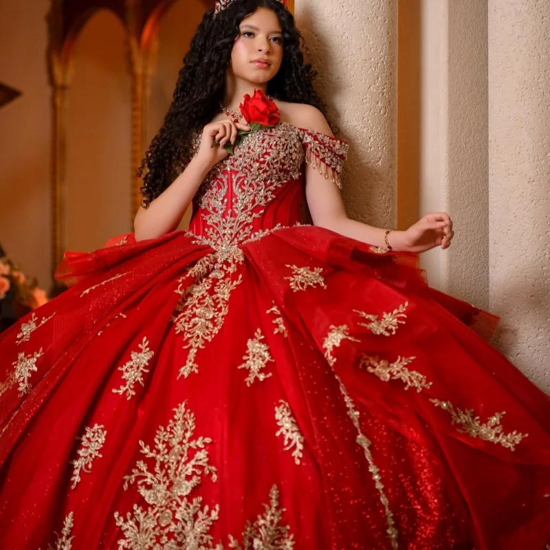 

Shiny Red Quinceanera Dresses Off the Shoulder Golden Glitter Layering Decal Long tail Bow Vestidoe 15 Quinceanera Customize